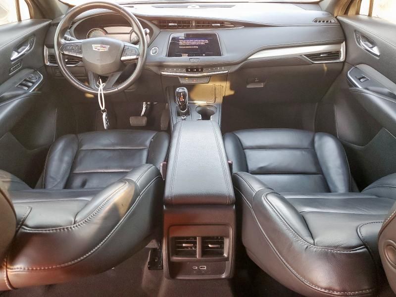 2021 Cadillac XT4 Premium Luxury