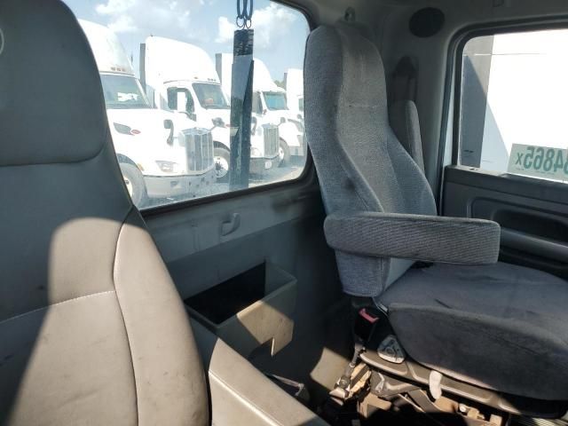 2014 Kenworth T680 Semi Truck