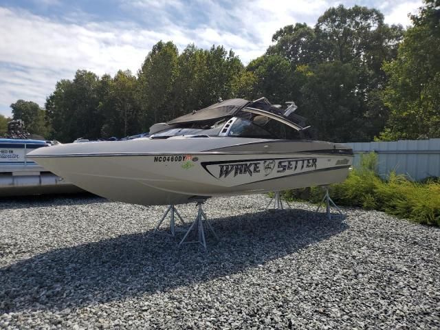 2011 Malibu Wakesetter-Boats Boat