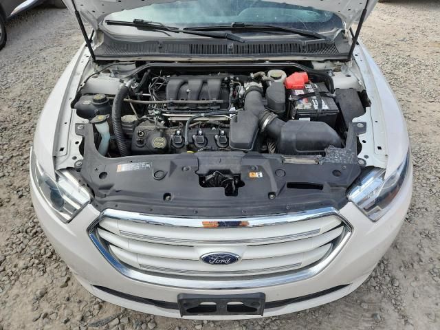2016 Ford Taurus SEL