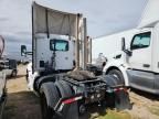 2014 Kenworth T680 Semi Truck