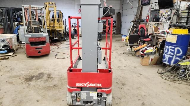 2006 Skyjack 2006 Sqeu SJ16-Lifting AND Rigging Lifting AND R
