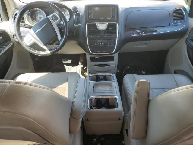 2012 Chrysler Town & Country Touring