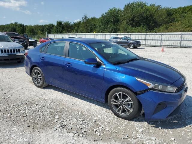 2023 KIA Forte lx
