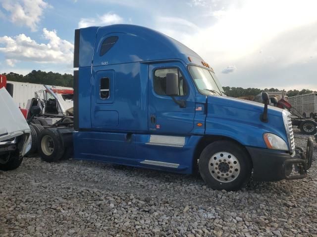 2015 Freightliner Cascadia 125