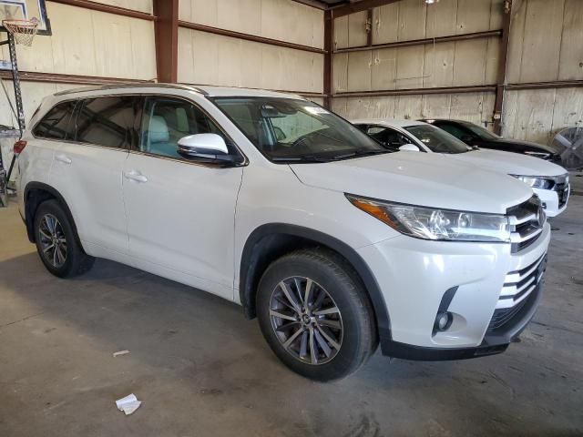 2017 Toyota Highlander SE