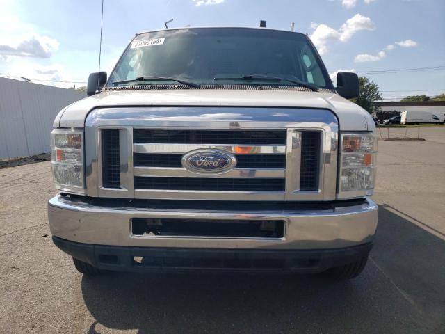 2013 Ford Econoline E250 Van