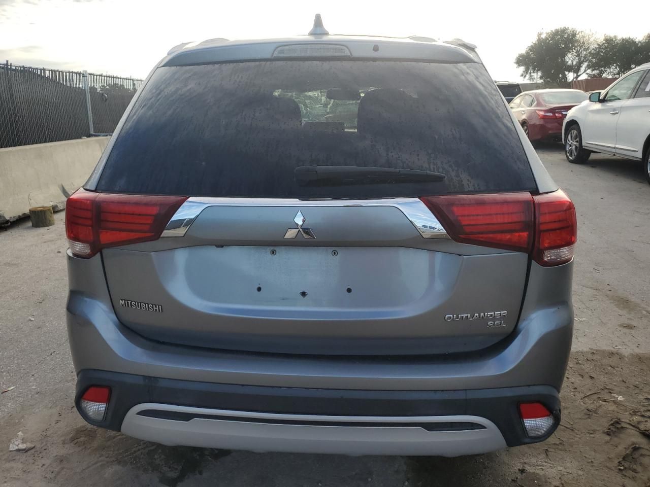 2019 Mitsubishi Outlander se