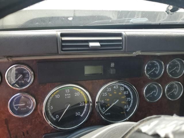 2006 Freightliner Columbia 120 Semi Truck