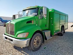 Salvage trucks for sale at New Braunfels, TX auction: 2009 Kenworth Construction T270