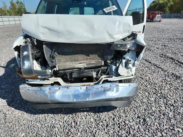2019 Chevrolet Express G2500