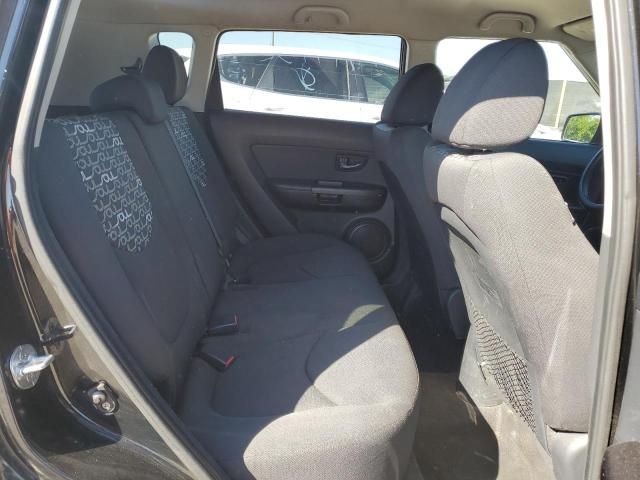 2011 KIA Soul +