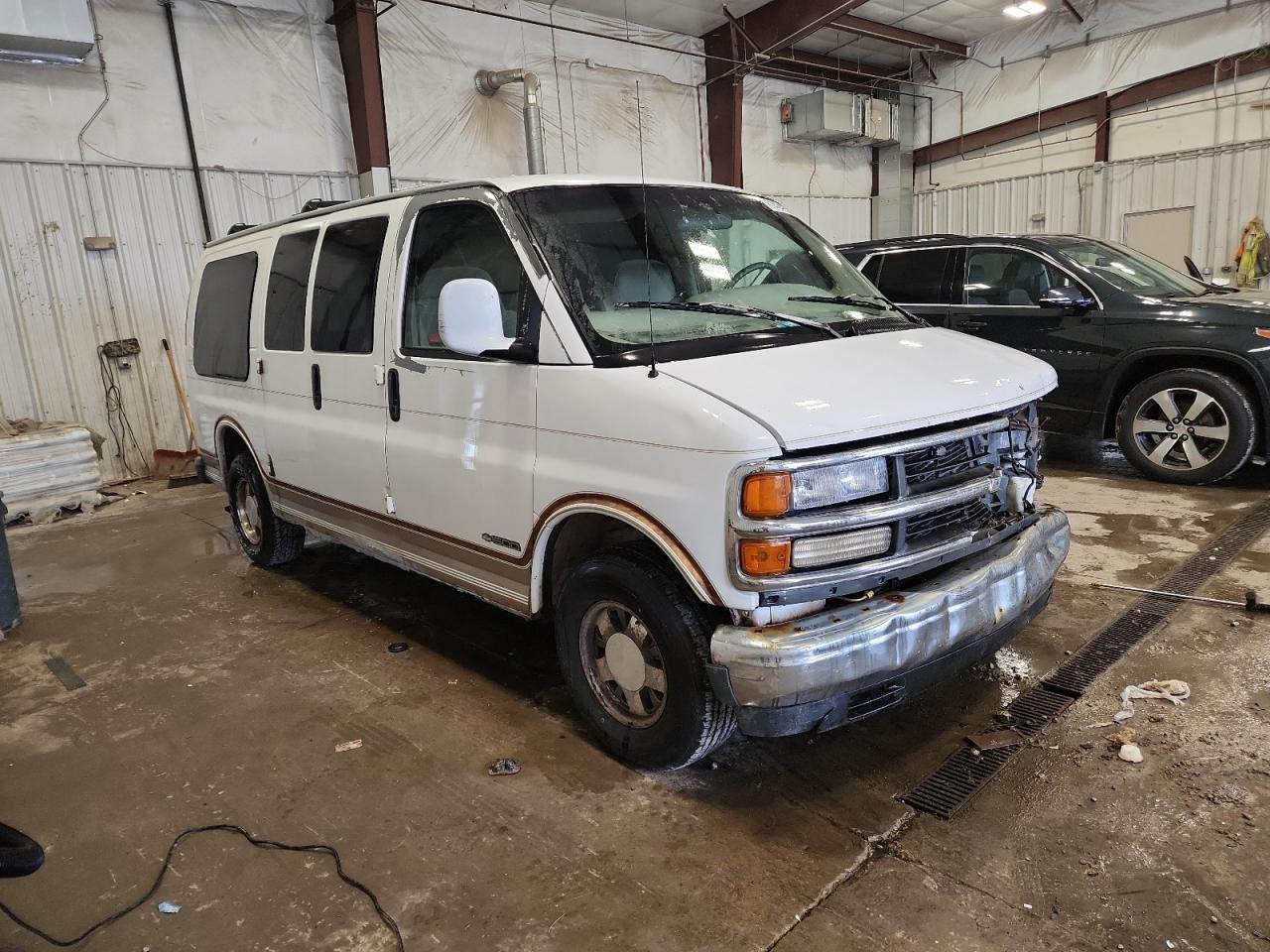 2000 Chev Express Cargo 1500 1