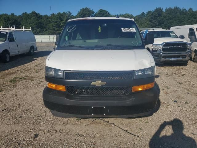 2022 Chevrolet Express G2500