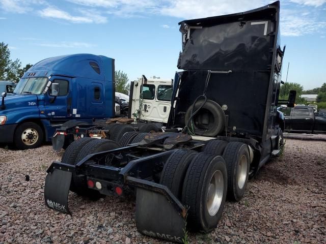 2019 Kenworth Construction T680