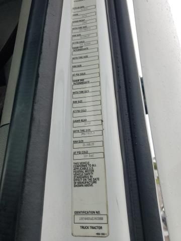 2014 Kenworth T680 Semi Truck