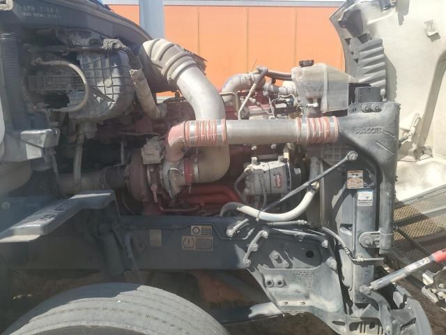 2018 Peterbilt Tractor 2018 Peterbilt 579 Semi Truck