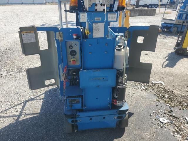 2011 Genie GR-15 Vertical Lift