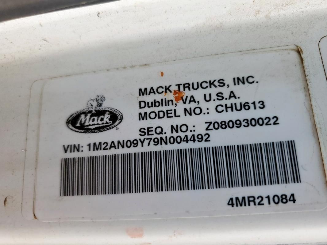 2009 Mack CHU613 Semi Truck