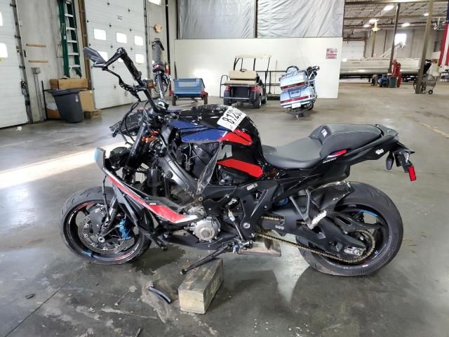 2025 BMW M 1000 XR