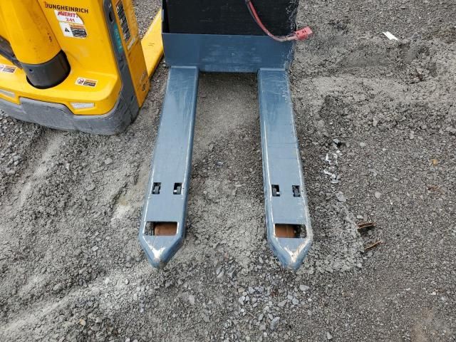 2020 Toyota Electric Pallet Jack-Pallet Jack