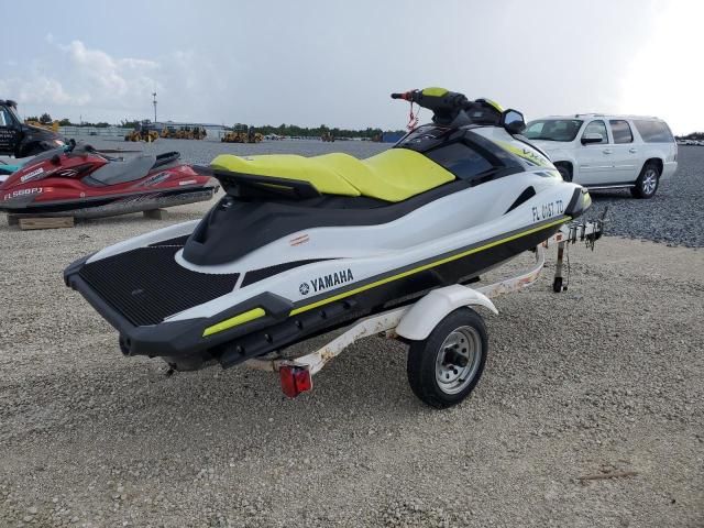 2022 Yamaha VXC