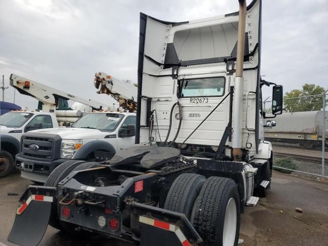 2018 Volvo VNL Semi Truck