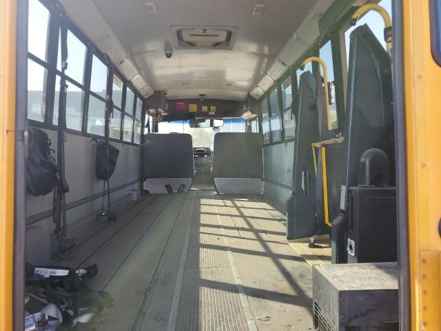 2011 Freightliner 2011 Thomas SAF-T-LINER C2-School Bus