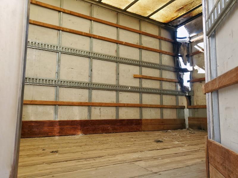 2013 Freightliner EM2 106 Me-box Truck