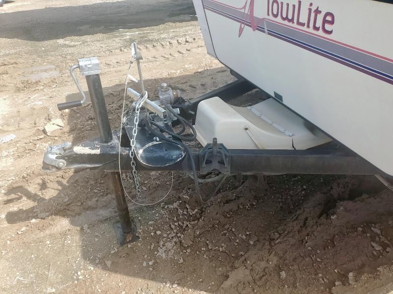 1998 Tow Lite Camper