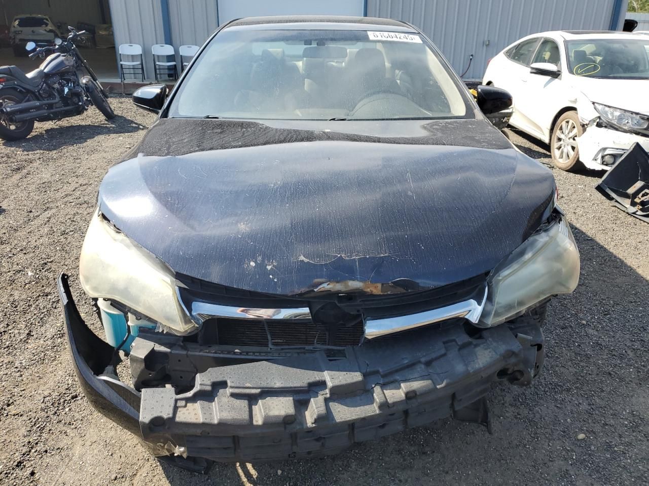 2015 Toyota Camry le