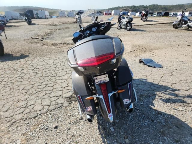 2013 Victory Cross Country Touring