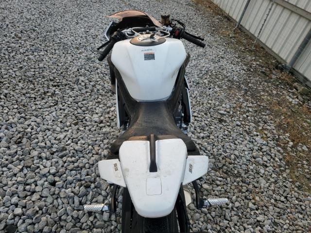 2025 Cf Moto 675SS