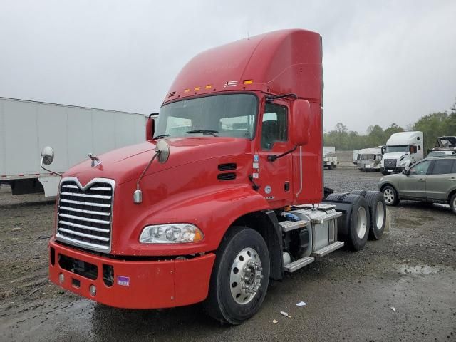 2017 Mack CXU613 Semi Truck