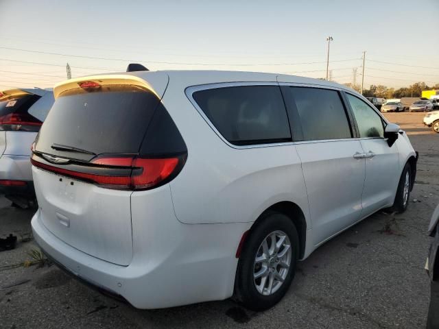 2023 Chrysler Pacifica Touring