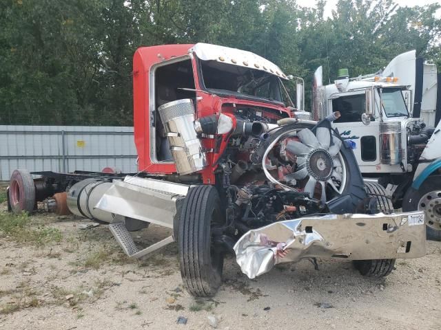 2016 Kenworth W900 Semi Truck