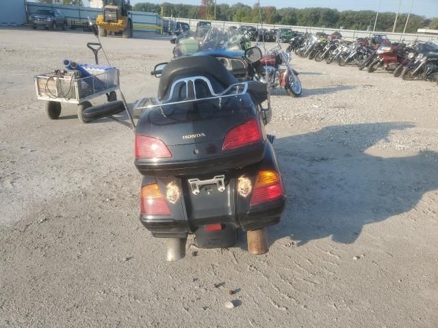 2003 Honda GL1800