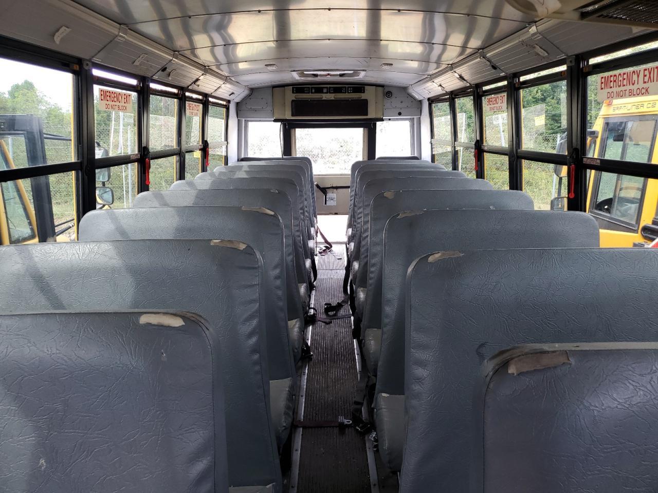 2011 Freigliner 2011 Thomas SAF-T-LINER C2-School Bus