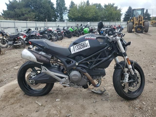 2011 Ducati Monster 696