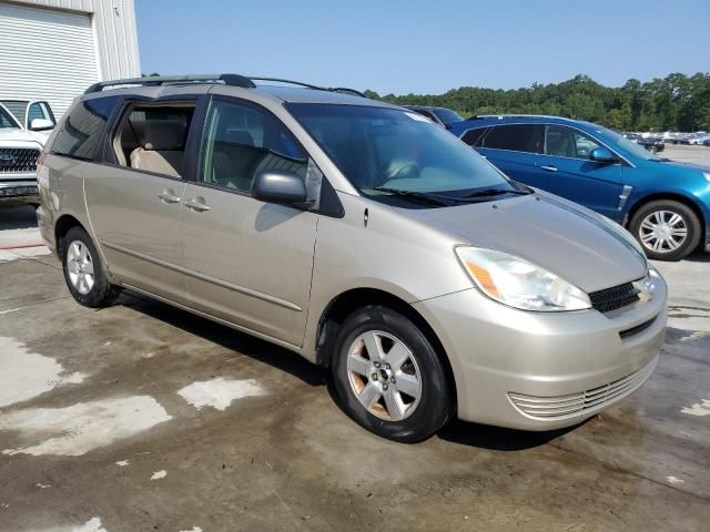 2004 Toyota Sienna ce