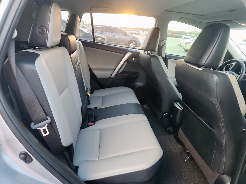 2017 Toyota Rav4 HV Limited