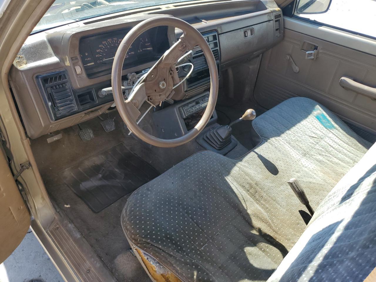 1987 Mazda B2000 Long bed