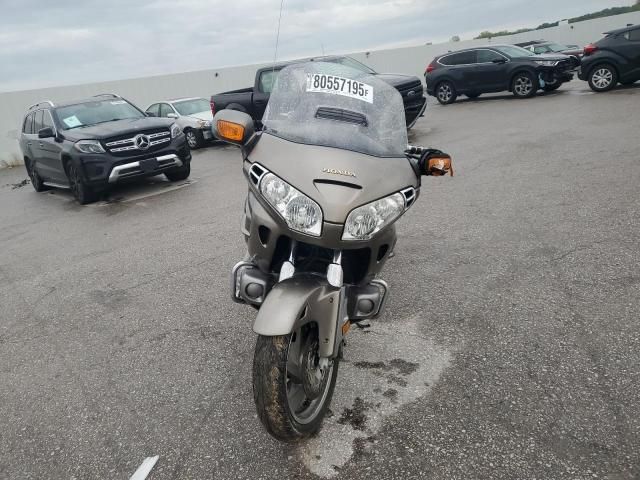 2004 Honda GL1800
