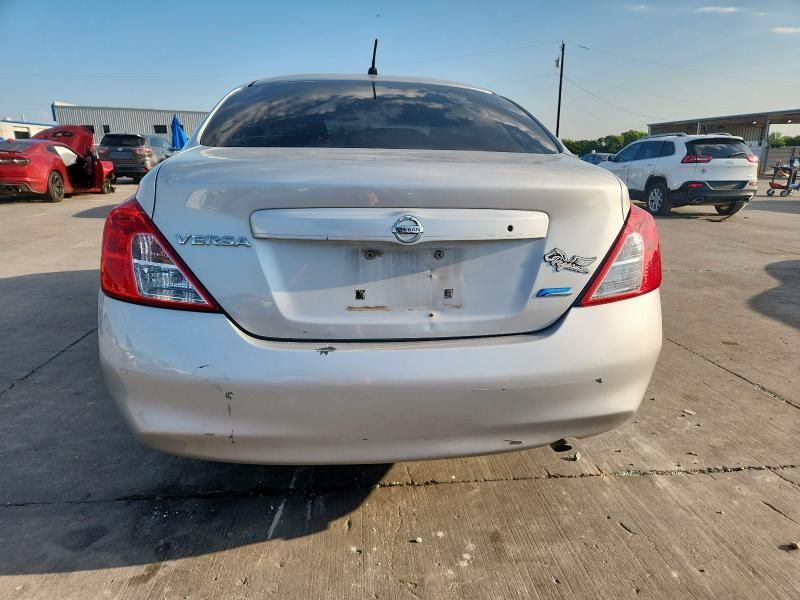 2014 Nissan Versa S