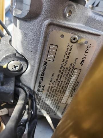 2016 Aprilia Tuono V4 1100 RR