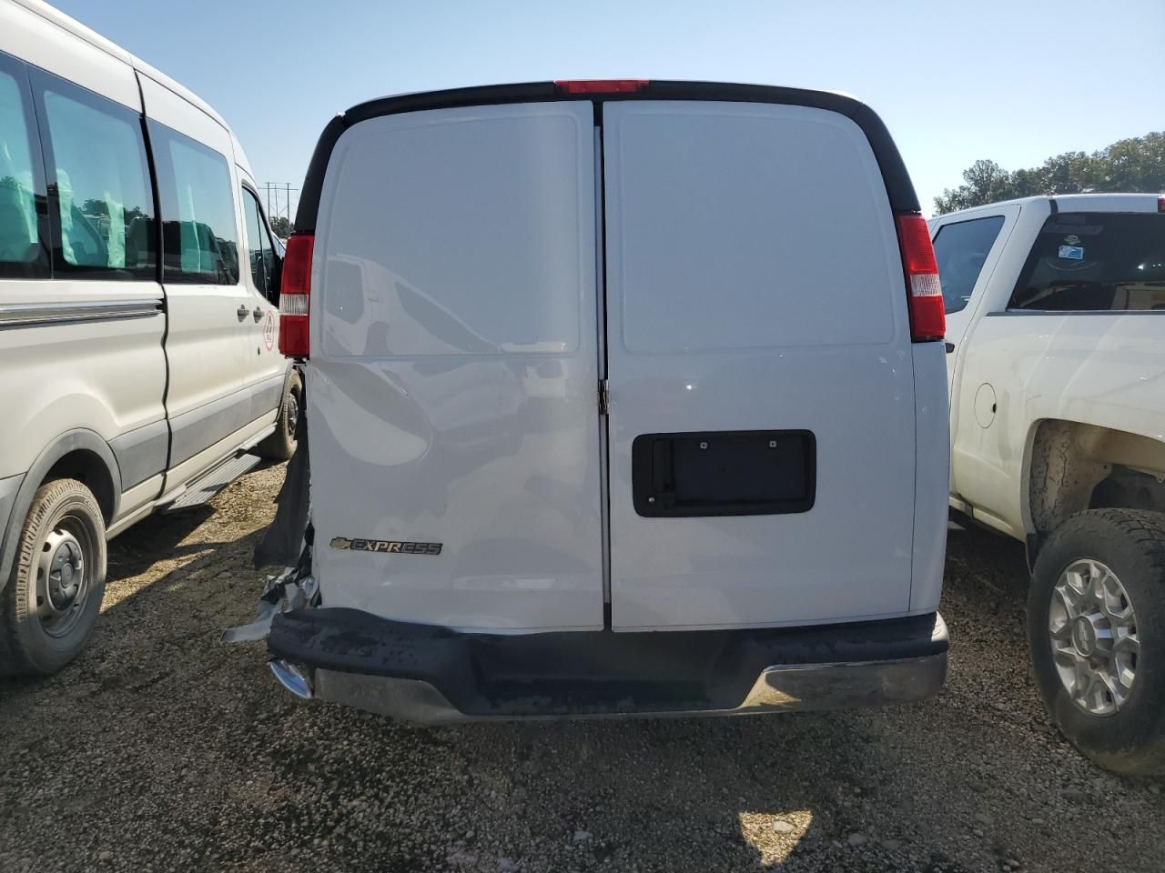 2023 Chevrolet Express G2500