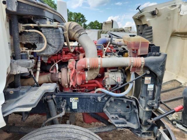 2016 Peterbilt Tractor 2016 Peterbilt 579 Semi Truck
