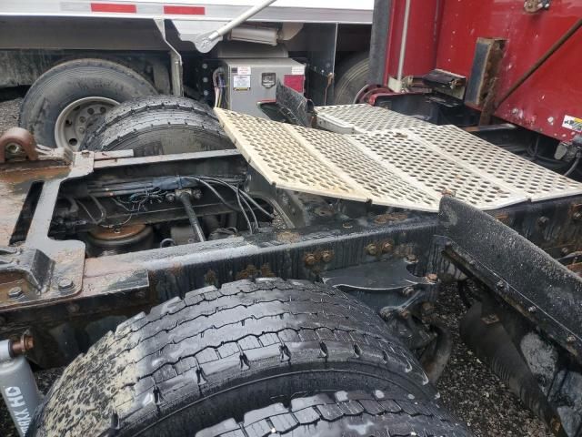 2007 Kenworth Construction T600