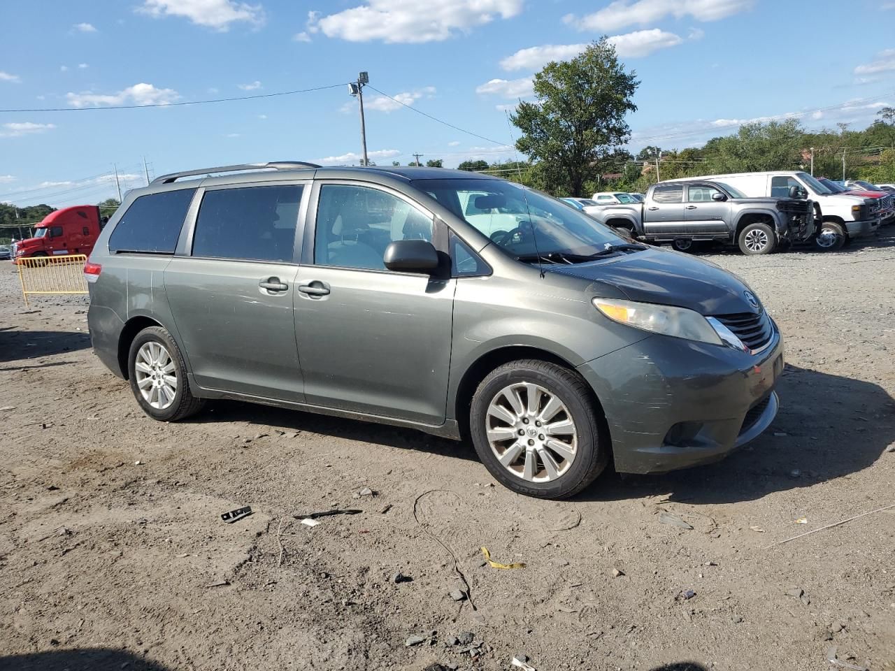 2013 Toyota Sienna