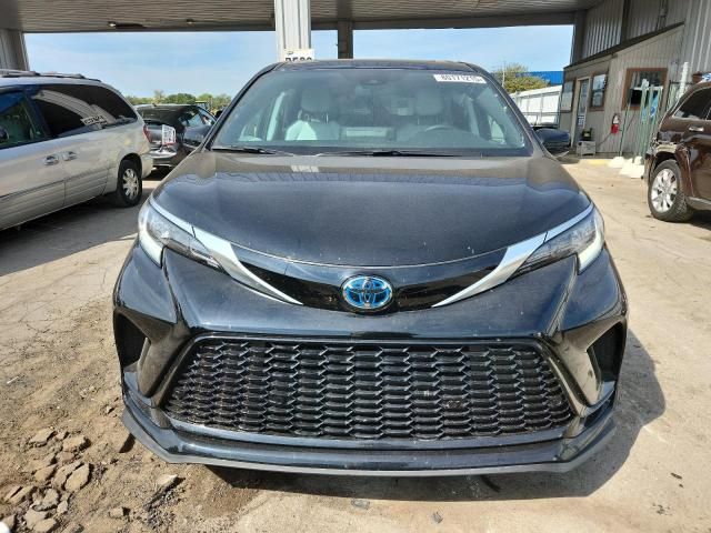 2023 Toyota Sienna XSE